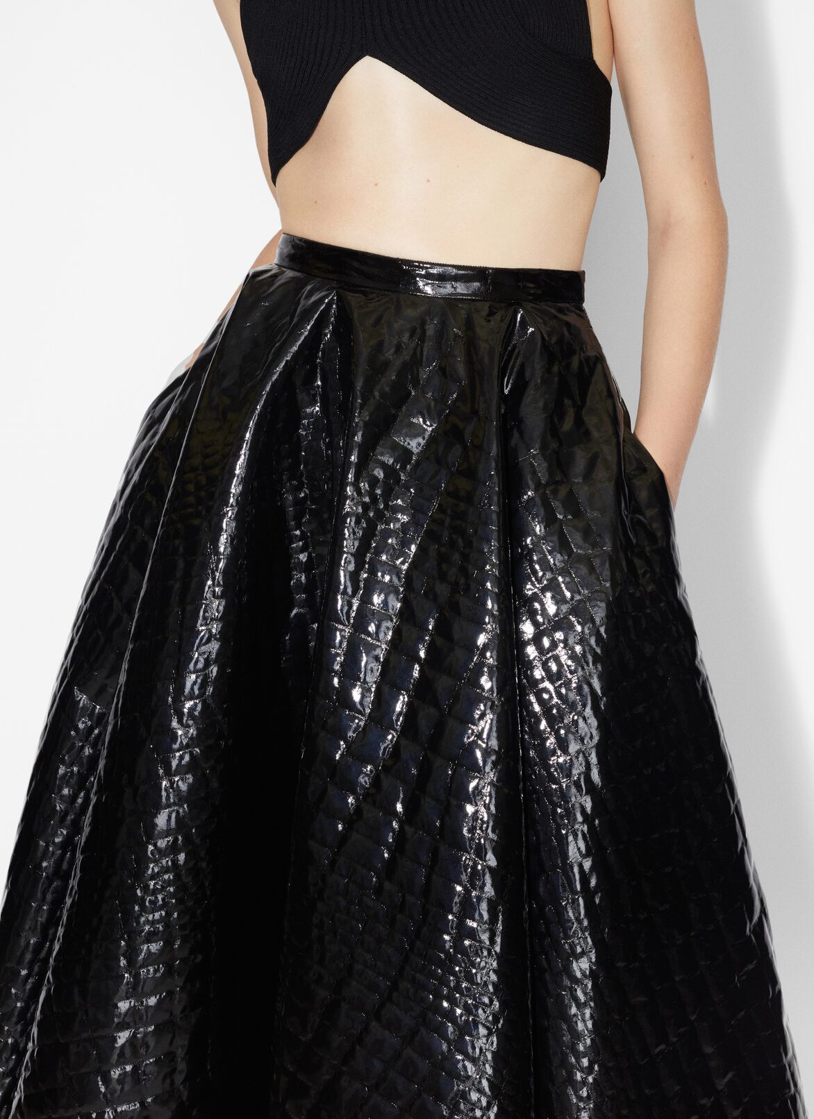 Midi "crocodile" pattern skirt ALAÏA BLACK MIDI "CROCODILE" PATTERN SKIRT